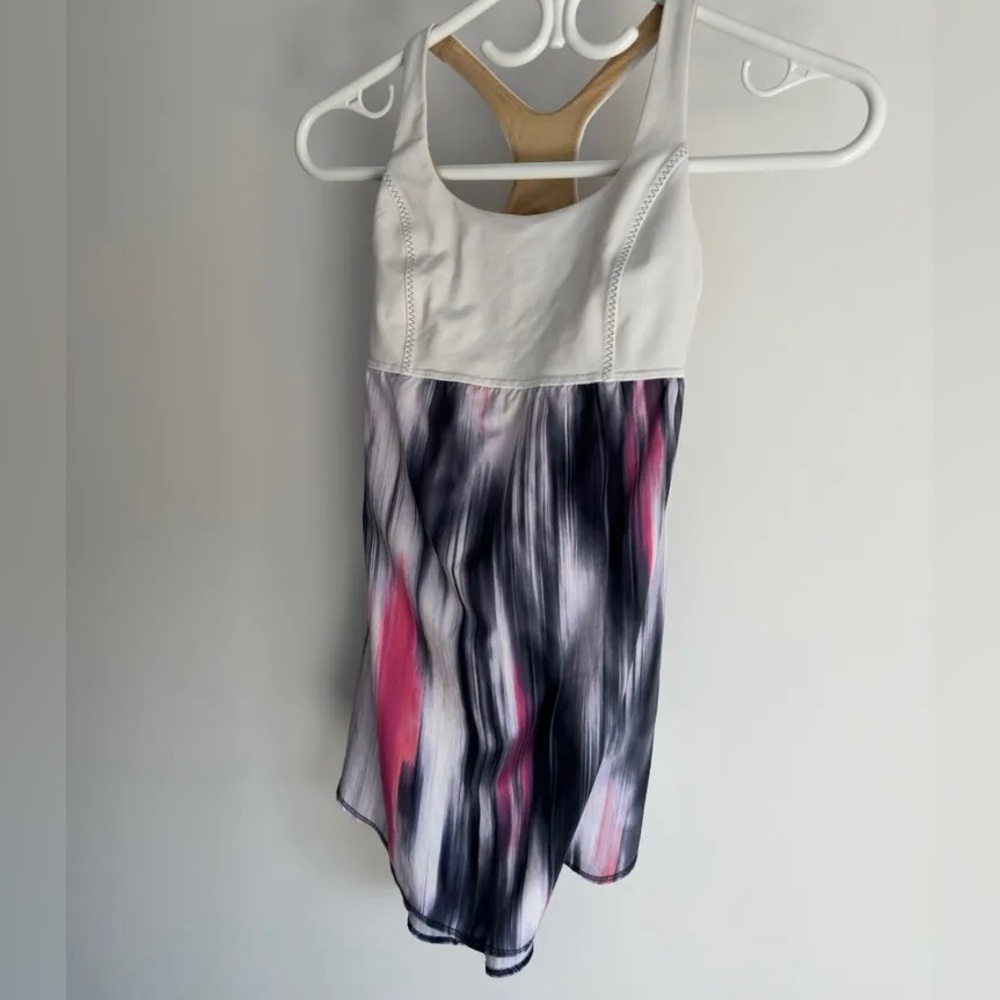 Lululemon Venus tank top☀️